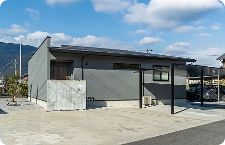 住友不動産の注文住宅 シンプルでスタイリッシュ。開放感のある平屋プラン