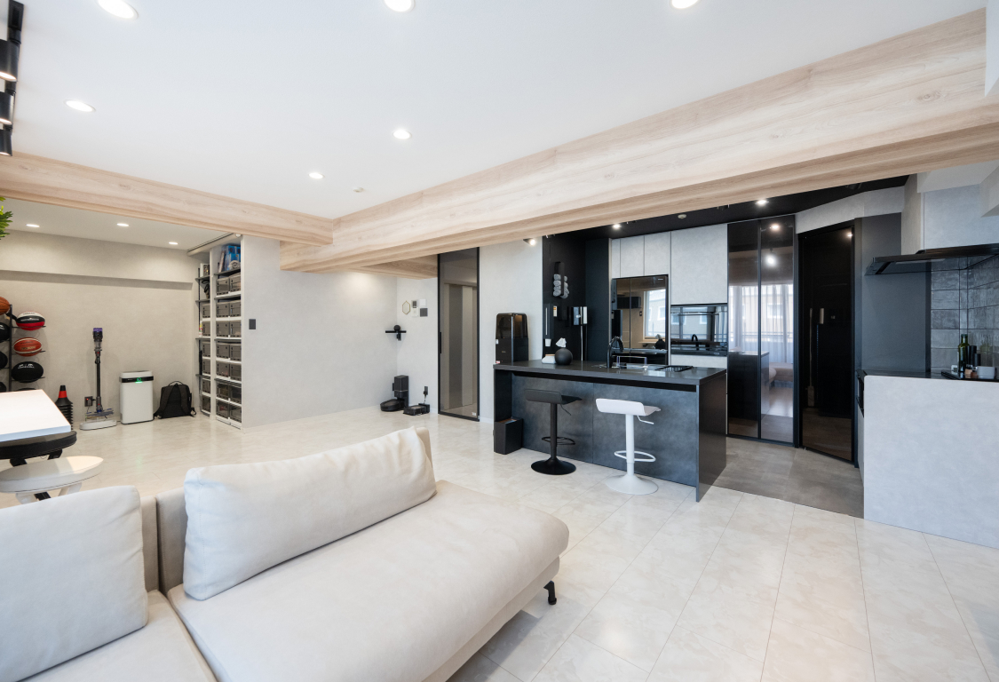 家族の笑顔が広がるホテルのような住まい メイン画像