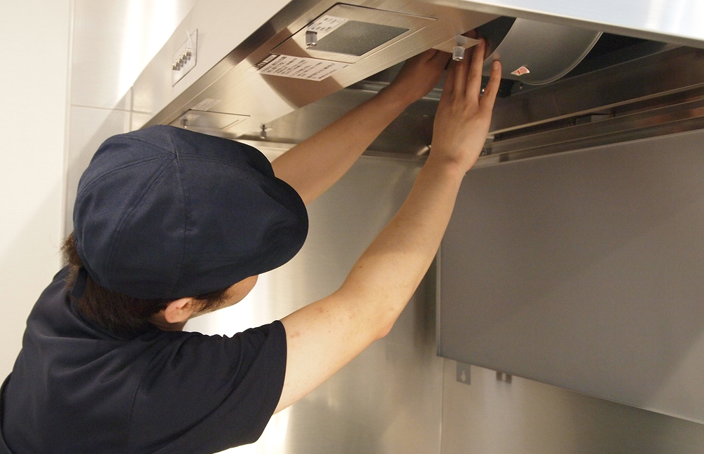 キッチンまわりと浴室を隅々までしっかりおそうじ イメージ画像②