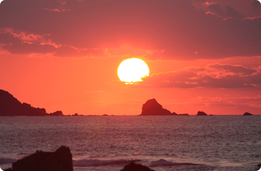 夕日を観賞 イメージ画像