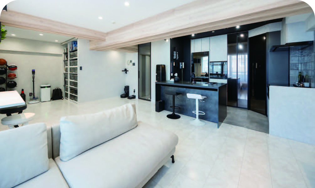 新築そっくりさんの快適リフォーム 家族の笑顔が広がるホテルのような住まい